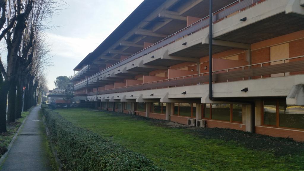 Residence Hotel Health House Desenzano del Garda Extérieur photo